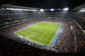 中国乐鱼体育-双星闪耀，梅西连场破门如探囊取物，FPX逆风翻盘挑战极限